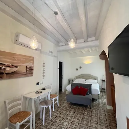 Antico & فندق مبيت وإفطار 2*