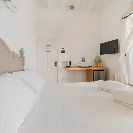 Antico & فندق مبيت وإفطار 4*